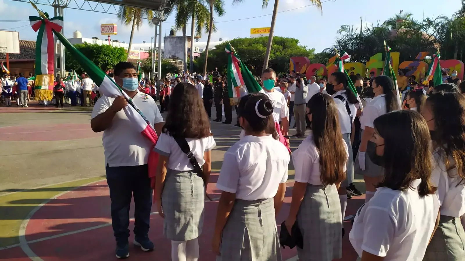 Escolta representativa de la Escuela Secundaria Quetzalcóatl